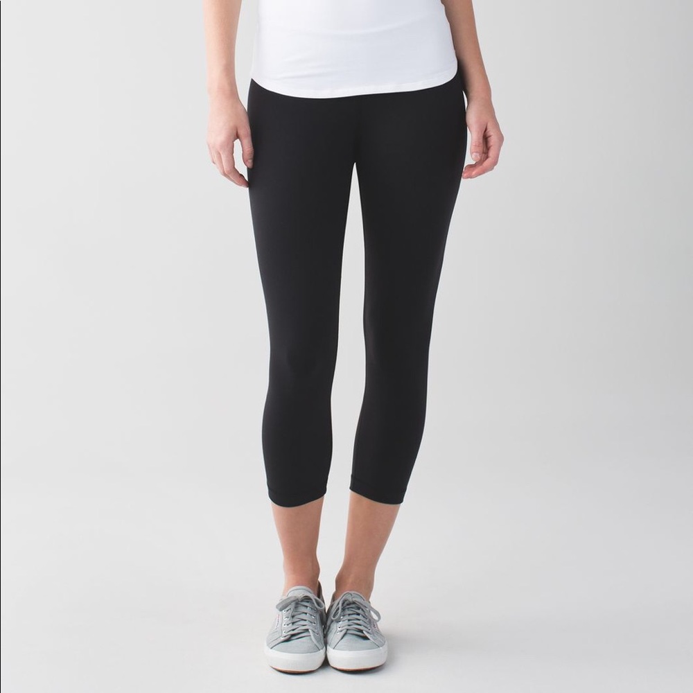 Lululemon Wunder Under Crop II *Full-On Luon
